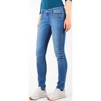 Textiel Dames Skinny Jeans Wrangler Courtney Skinny W23SJJ58V 
