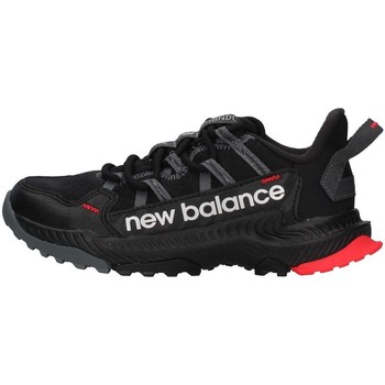 Schoenen Jongens Lage sneakers New Balance PESHARK Zwart