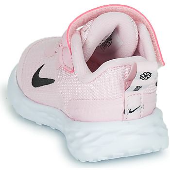 Nike Nike Revolution 6 Roze / Zwart