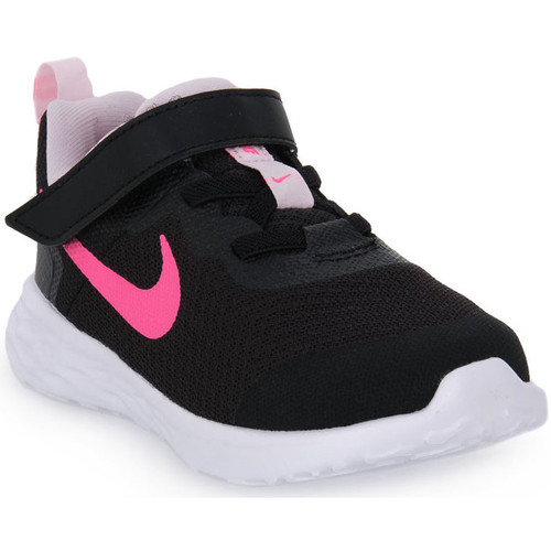 Schoenen Jongens Sneakers Nike 007 REVOLUTION 6 T Zwart