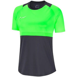Textiel Dames T-shirts & Polo’s Nike  Groen