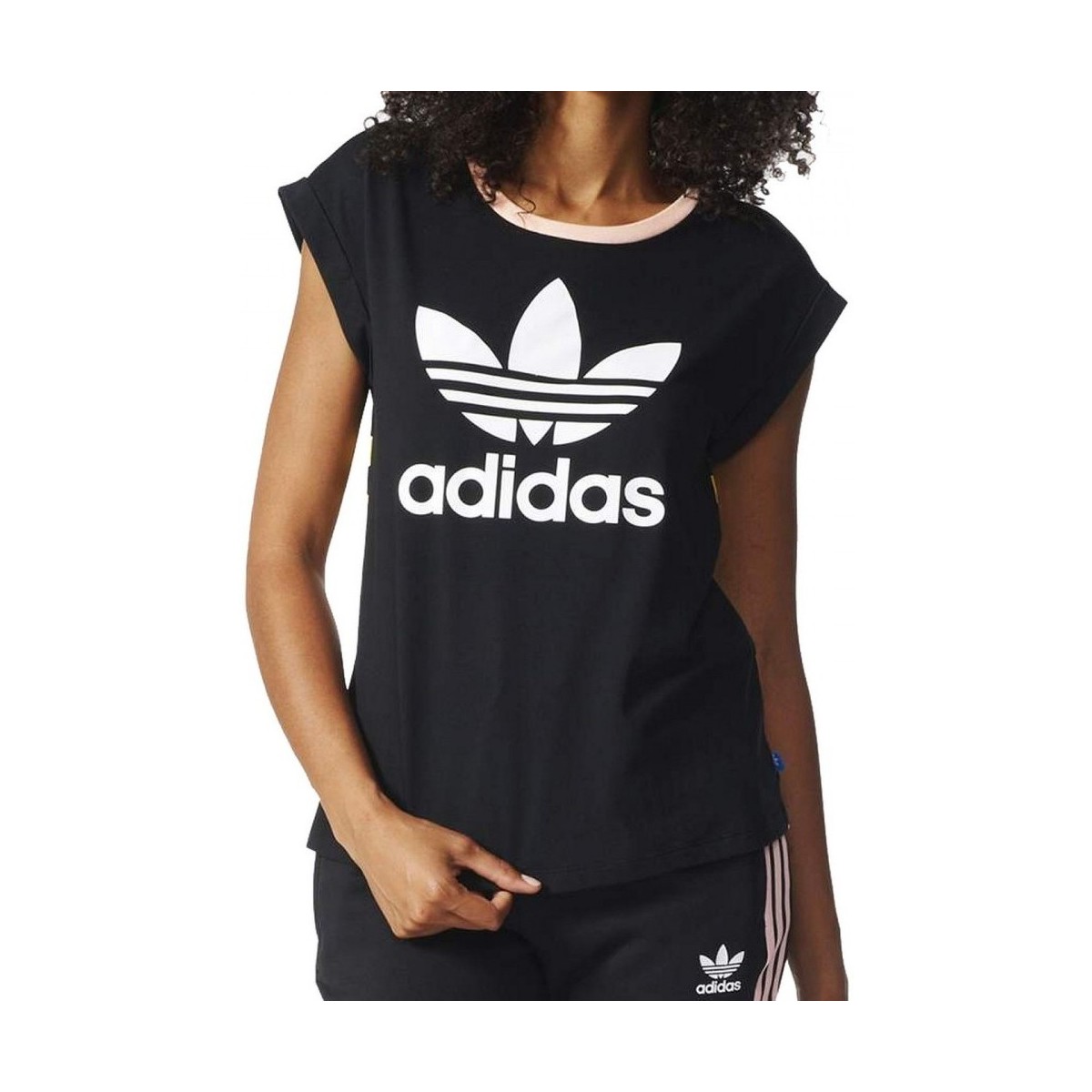 Textiel Dames T-shirts & Polo’s adidas Originals Boyfriend Roll-up Tee Zwart