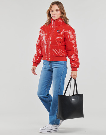 Tommy Jeans TJW BADGE GLOSSY PUFFER Rood