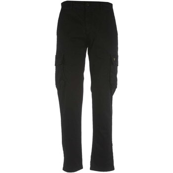Textiel Heren Broeken / Pantalons Lyle & Scott Main Road Cargo Pants Zwart