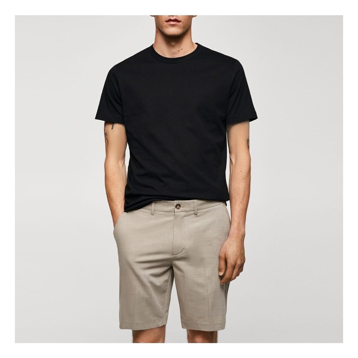 Textiel Heren T-shirts & Polo’s Out/Fit  Zwart