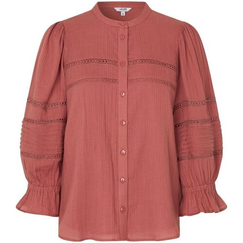 Textiel Dames Tops / Blousjes Mbym Roze blouse met ruches en opengewerkte details Dai Roze